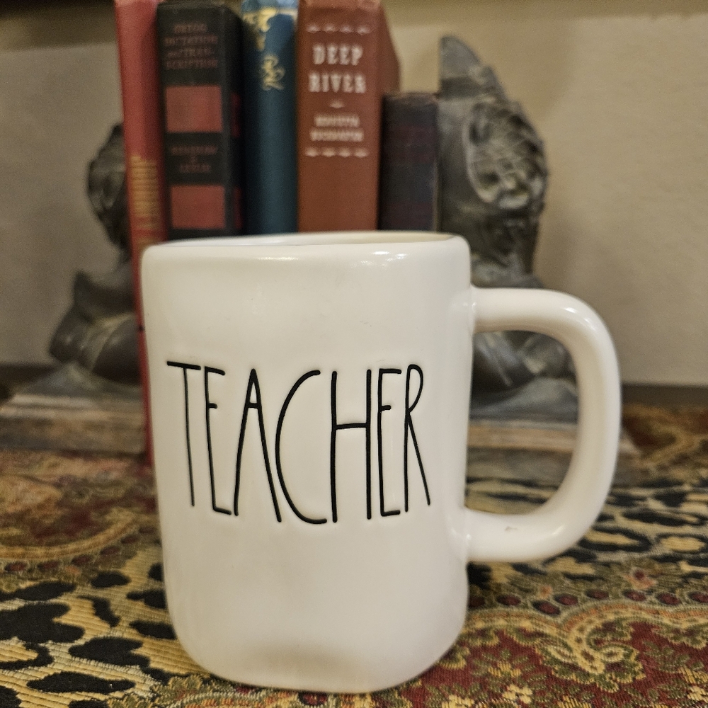 NWOT Rae Dunn TEACHER Mug - Ceramic